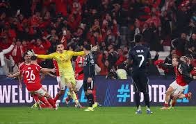 马卡：老佛爷在皇马输塞尔塔后召开紧急会议，持续至凌晨