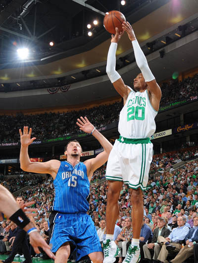 马龙凭借出 马龙凭借出