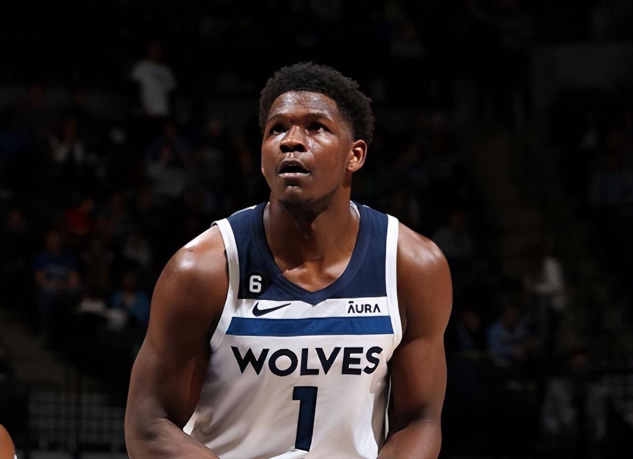 激而备受瞩 激而备受瞩