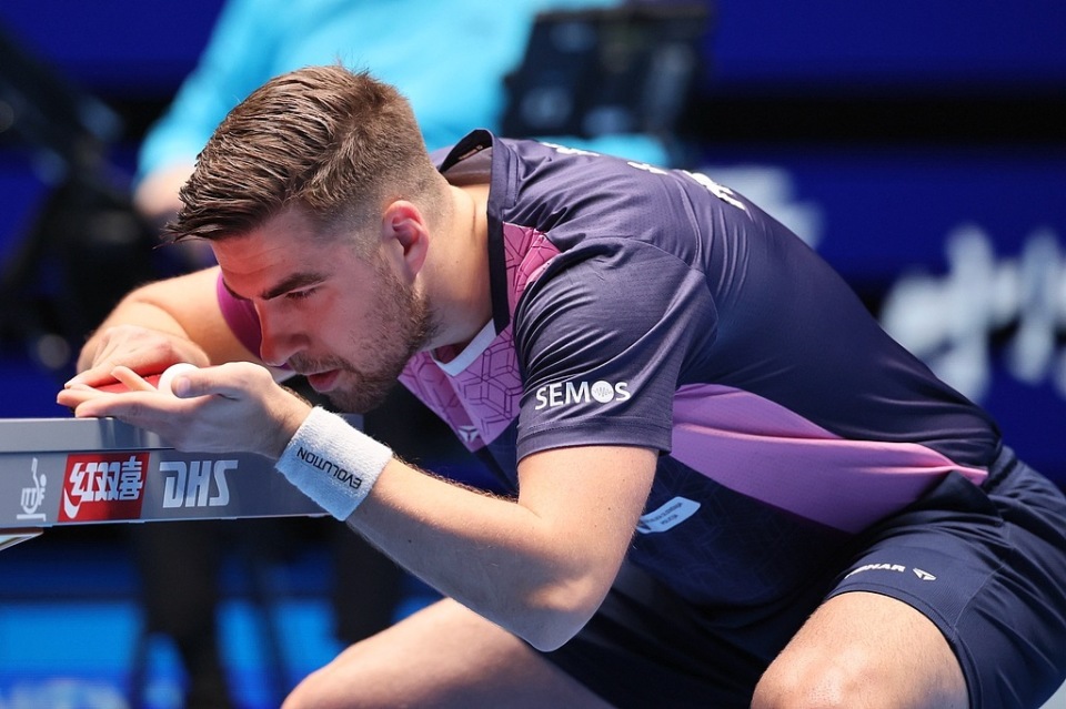 他对现代足 他对现代足